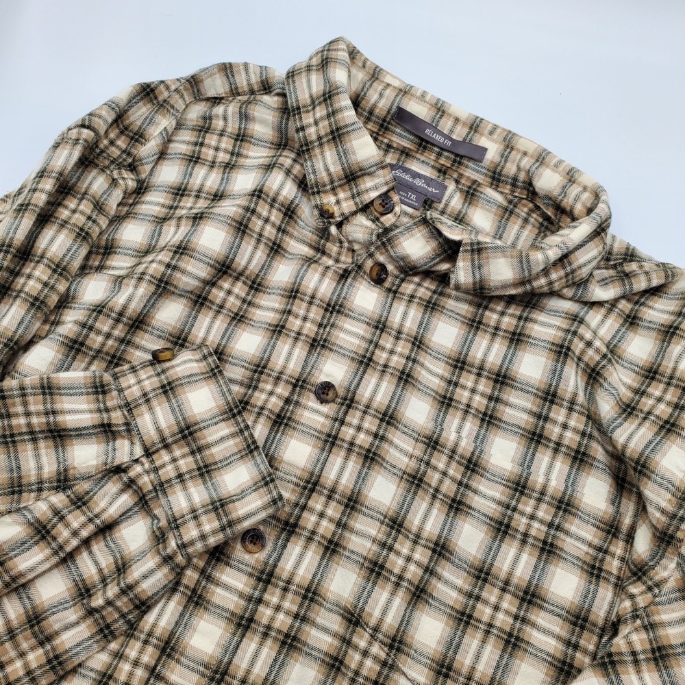 Eddie Bauer Men XL Tall Relaxed Fit Plaid Flannel Button Down Shirt Flaw
